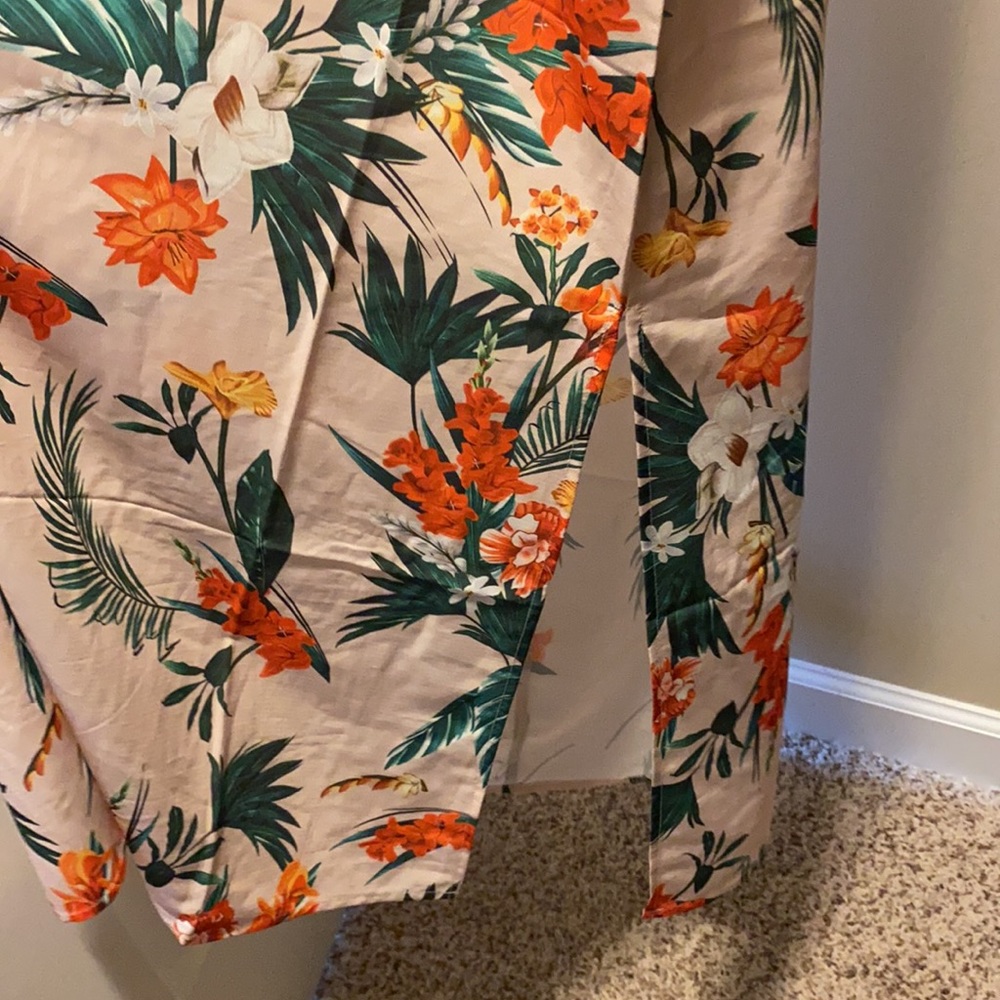 Dress - Picture 2 of 2